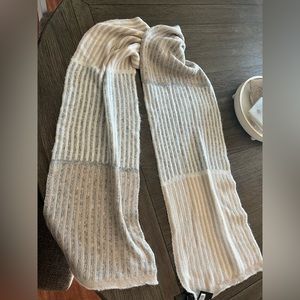 Frye Muffler Scarf